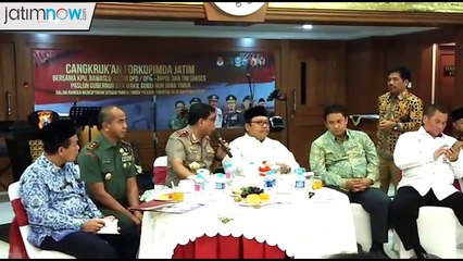 Cangkrukan Kapolda Jatim Bareng Politikus