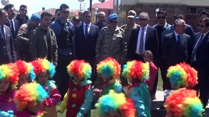 Yüksekova'da dezavantajlı 243 öğrenciye malzeme desteği - HAKKARİ