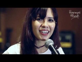 Michelle Joan - Kuta Bali ( Cover Andre Hehanusa )