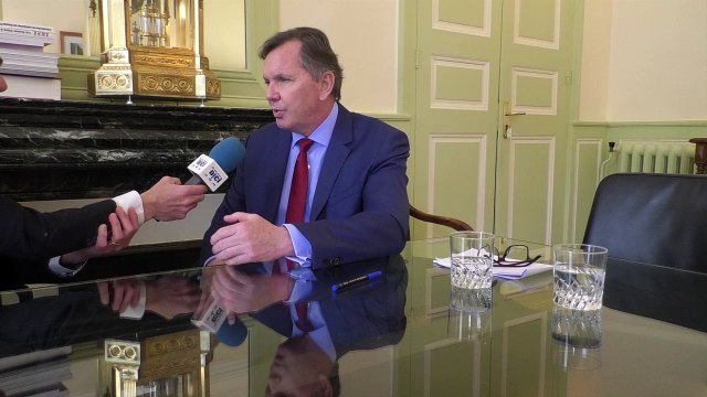 D!CI TV : Le préfet des Alpes-de-Hautes-Provence justifie les panneaux de radars leurres