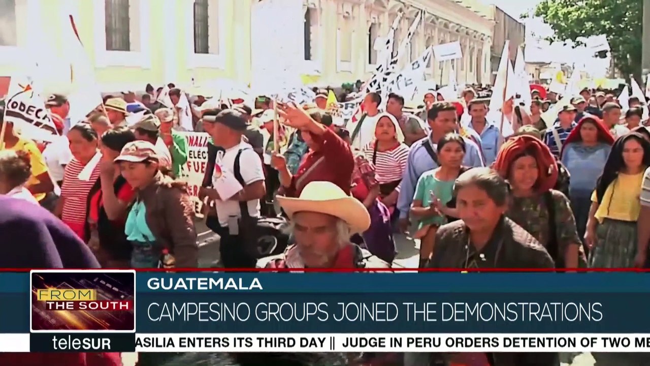 Protesters call for Morales to resign
