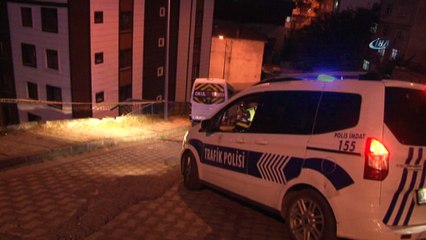 Kağıthane’de korkutan kaza... Sürücüsünün kontrolünü kaybettiği minibüs bariyerleri aşarak yaklaşık 20 metreden aşağıya düştü