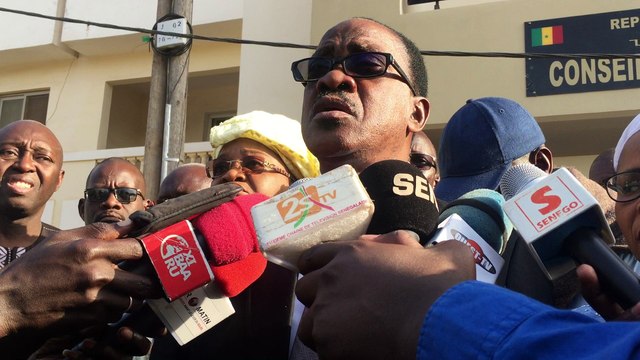 L'opposition dépose recours d’annulation de la loi sur le parrainage