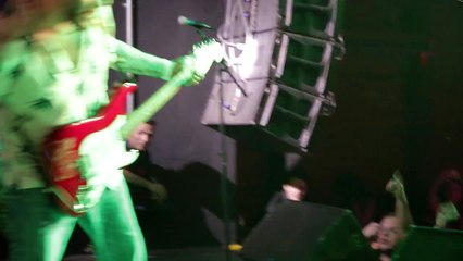 WAVVES plays last song - São Paulo, Brazil