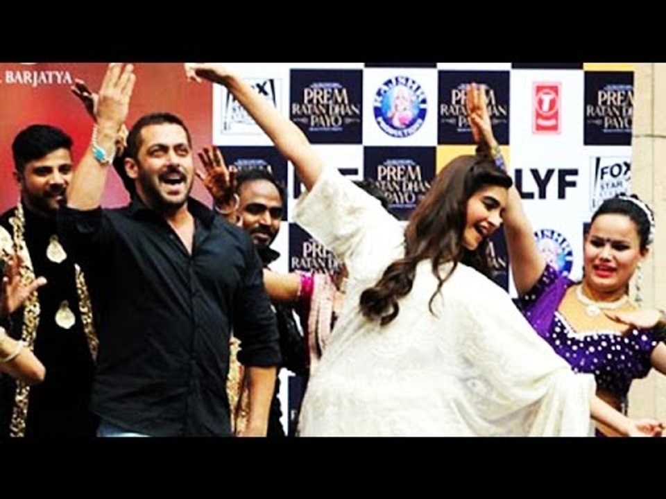 Salman Khan & Sonam Kapoor DANCES @ Noida University Delhi | PRDP Promotion