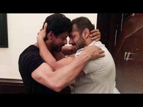 Shahrukh Khan Celebrates 50th BIRTHDAY With Salman Khan