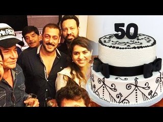Salman Khan Invites B Town To Panvel Farmhouse For 50th B'day