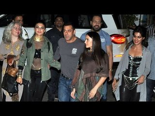 Da-Bang Concert: Salman Khan RETURNS With HOTTIES Jacqueline, Elli & Chitrangada