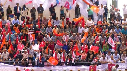 Başbakan Yıldırım: 'Sizlerden aldığımız güçle ihanet odaklarının bütün oyunlarını boza boza bugünlere geldik' - İZMİR