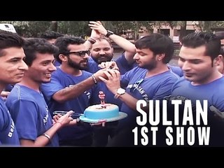 Salman Khan Fans CELEBRATES Sultan Release