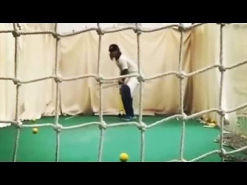 Sushant Rajput's Plays Cricket In MS Dhoni Style - Helicopter Shot