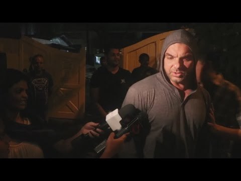 Sohail Khan Badly ABUSES Lady Reporter Over Salman-Iulia Wedding Reports