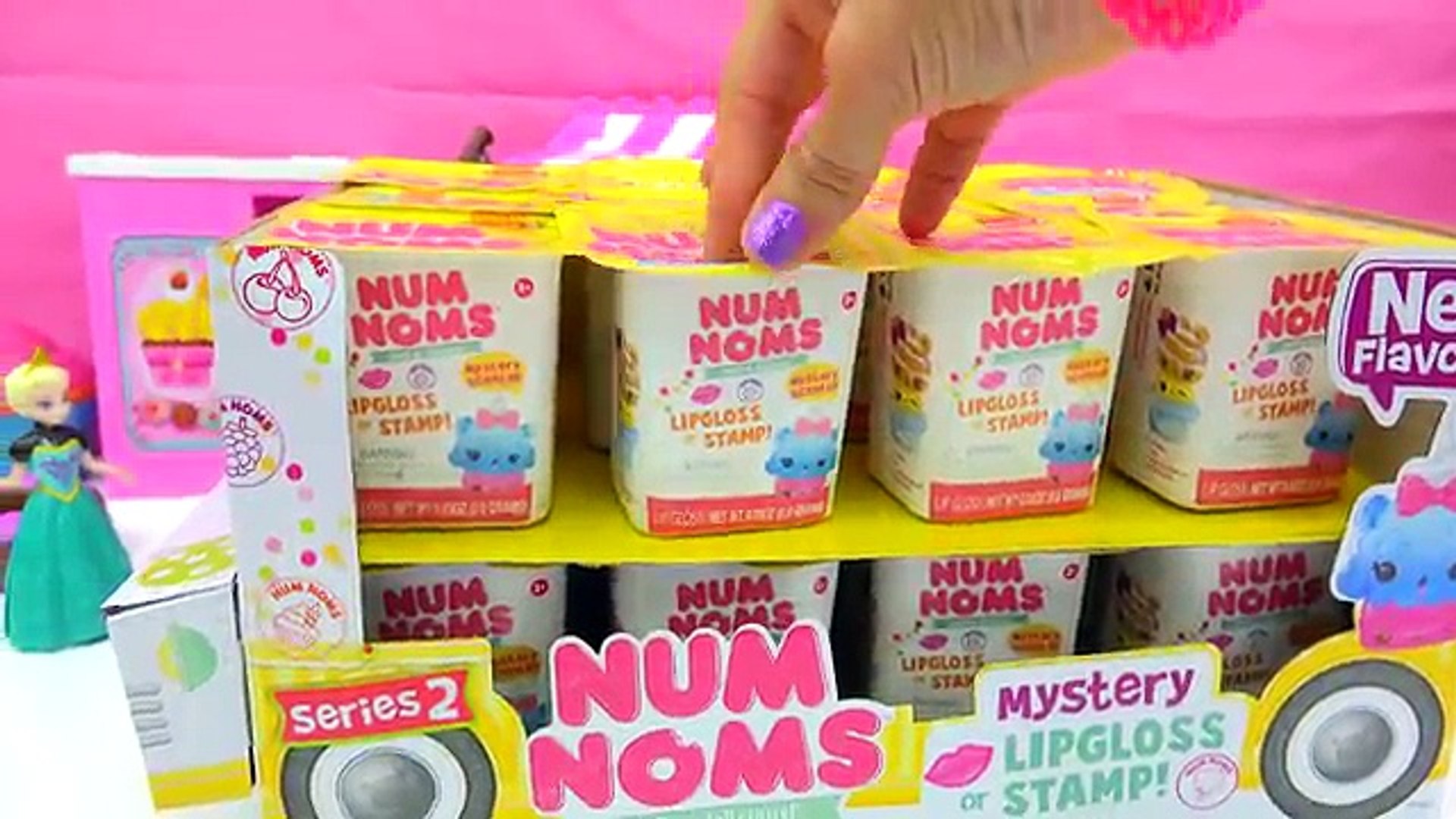 HAUL Num Noms Series 4 Packs with Lipgloss + Surprise Blind Bag Cups - Toy  Video 