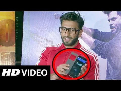 Ranveer Singh Make FUN Of Reporter In Public