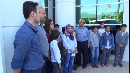 Öğrenciler Harçlıklarını Mehmetçiğe Bağışladı