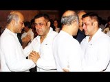 Salman Khan In TEARS At Rajjat Barjatya's Prayer Meet | Bollywood News