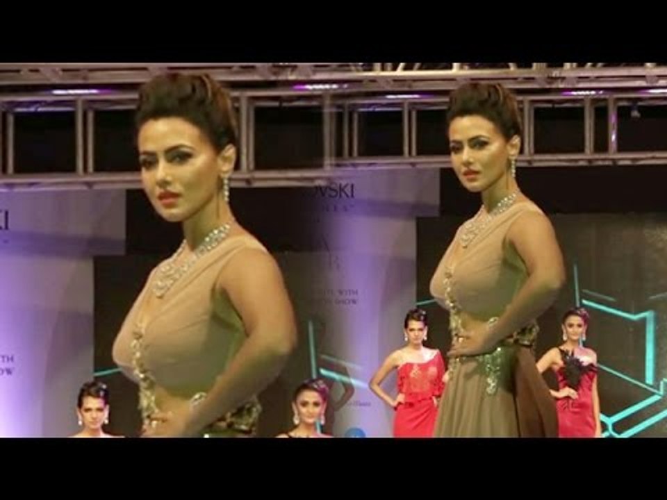 Sana Khan Walks On Ramp At SSJA Silver Nite Fashion Show