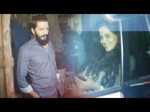 Riteish Deshmukh & Genelia D'Souza Spotted At Korner House Restaurant For Dinner