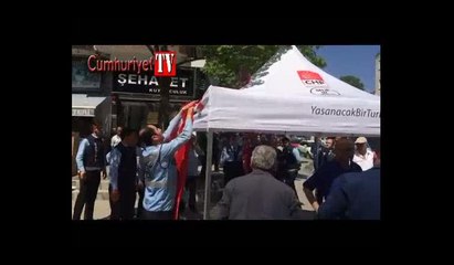 AKP’li belediye CHP’nin seçim çadırına müdahale etti
