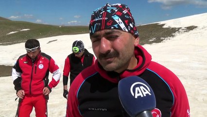 Nisanda 2 bin 220 rakımda kayak keyfi - MUŞ