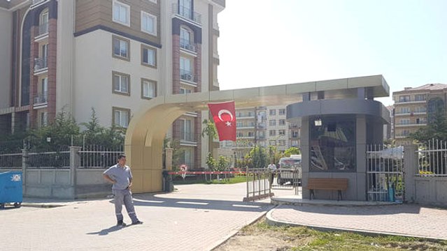 Silivri'de Dehşet! İki Çocuk Annesi Kadını Vurup Kendi Kafasına Sıktı