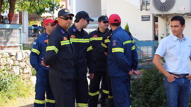 Εντυπωσιακή άσκηση της Π.Υ. Λιβαδειάς στον πύργο κατοικιών στα Άσπρα Σπίτια