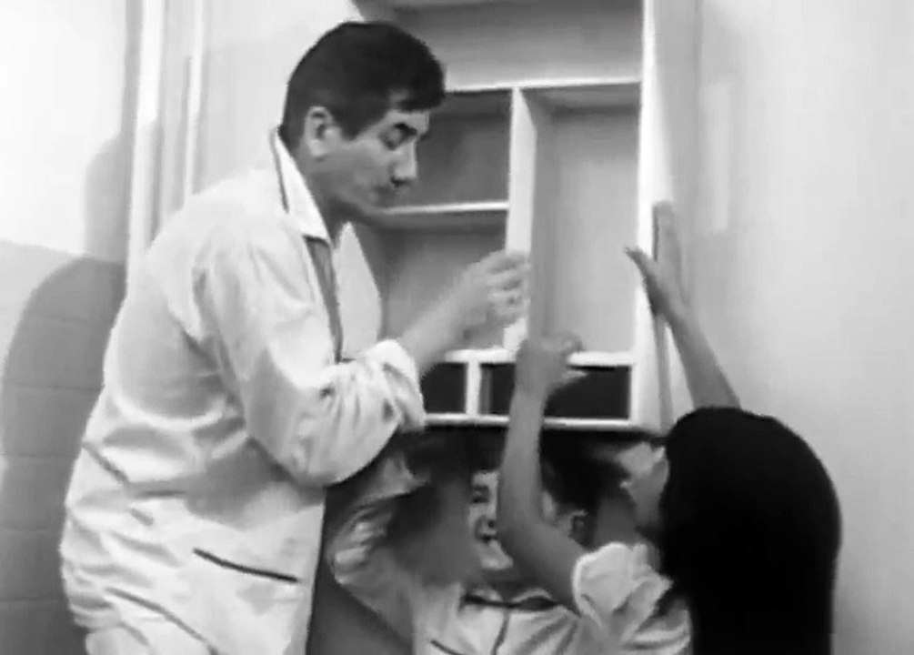 Les Saintes cheries S1E9 FRENCH