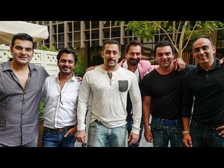 Salman Khan & Freaky Ali Team With Fans At DUBAI