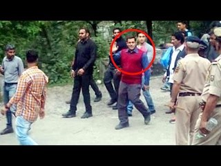 Salman Khan’s Look in Tubelight Revealed!