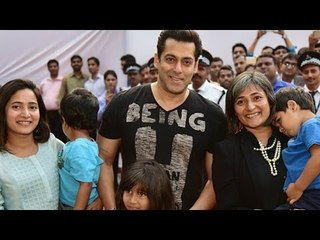Salman Khan's HEART TOUCHING Time With Families Of Parle Agro !