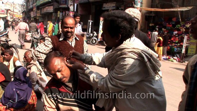 Roadside ear wax cleaning in India