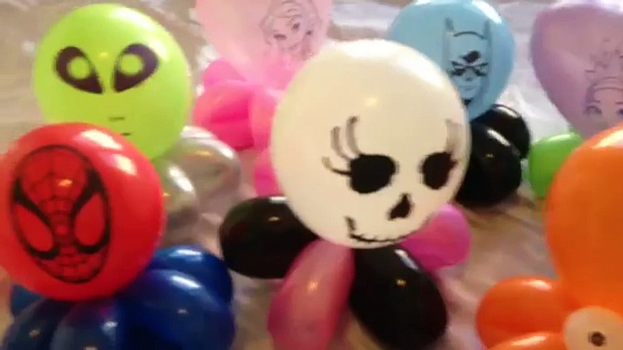 9 Easy Balloon Bracelets!!!