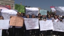 İstanbul Üniversitesi'nde Protesto