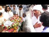 Jackie Shroff At Veteran Actor Vinod Khanna's Funeral