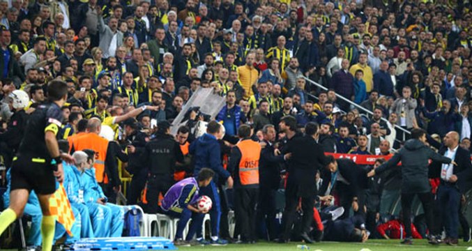 Fenerbahçe-Beşiktaş Derbiyle İlgili Soruşturmada 15 Kişi Adli Kontrol Şartıyla Serbest Bırakıldı