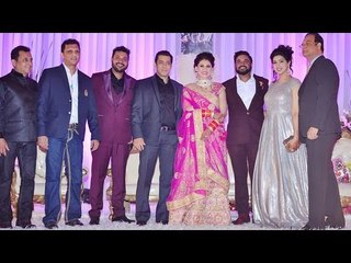 Salman Khan Attends Photographer Friend Munna's Wedding !