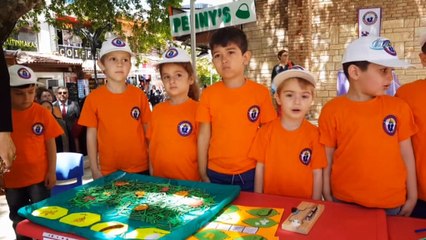 Kuşadası’nda okul öncesi bilim fuarı açıldı