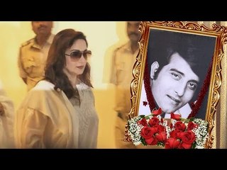 Madhuri Dixit Attends Vinod Khanna's Prayer Meet