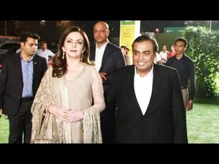 Mukesh Ambani With Nita Ambani At Ronnie Screwvala's Daughter's Wedding
