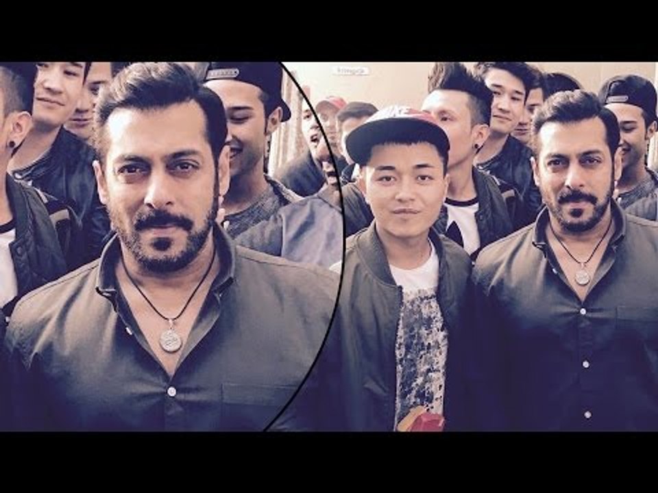 SuperstarSalman Khan Poses With Fans On The Sets Of Tiger Zinda Hai In Austria