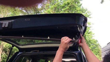 Fixing Toyota Sequoia Broken Rear Door Latch/Kho Qhov Rooj Tsheb