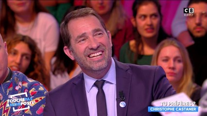 Christophe Castaner révèle le nom donné à son poulet reçu en cadeau par Édouard Philippe