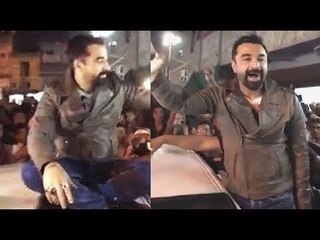 Ajaz Khan MOBBED By Fans In Ahmedabad | Massive Crowd Gathers For Ajaz Khan