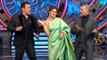 Salman Khan & Akshay Kumar DANCE With Sapna Chaudhary During Bigg Boss 11 Finale