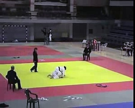 Alexandra Stan PETROM PLOIESTI-Roxana Pruna CSA STEAUA 52 KG IASI 2005