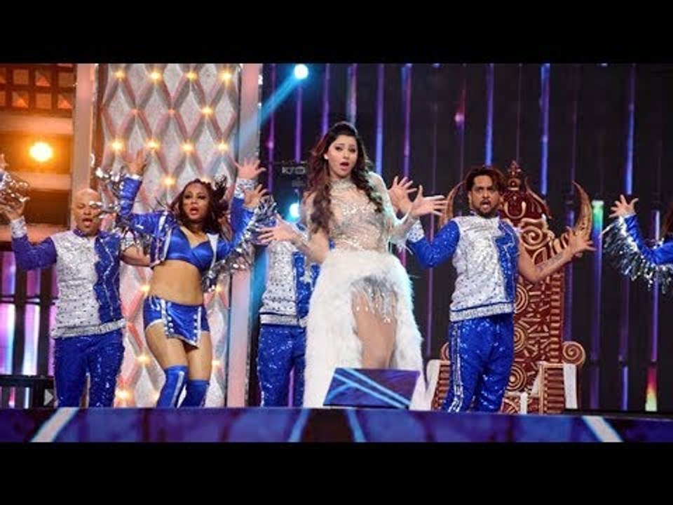 Urvashi Rautela Set The Stage On Fire With Swag Se Swagat