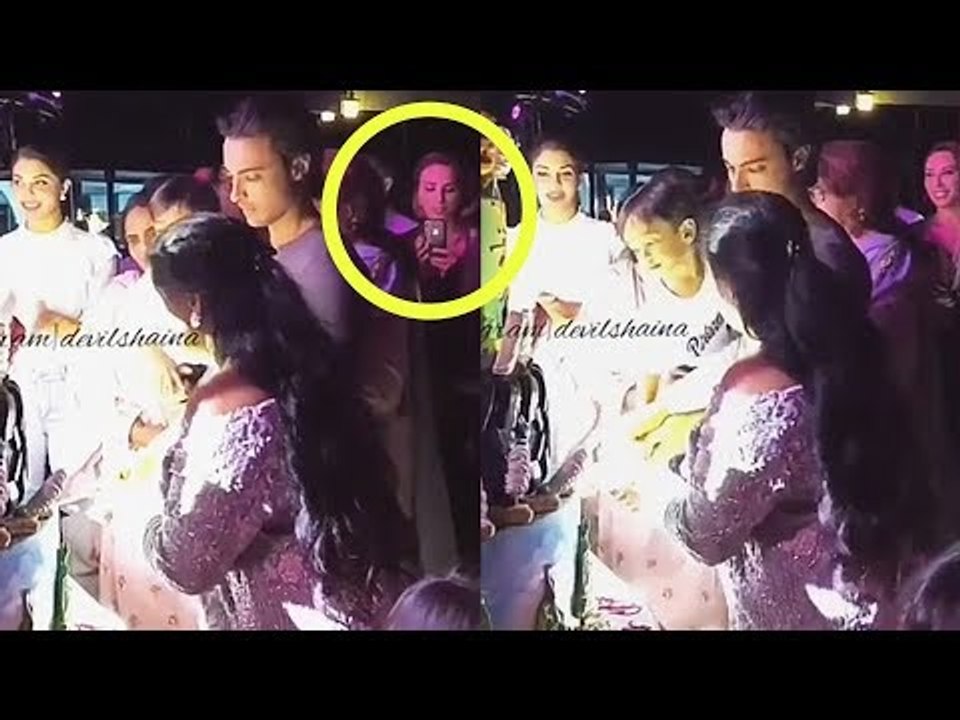 Salman's Gf lulia Celebrates Ahil's Birthday With KHANDAN In Abu Dhabi