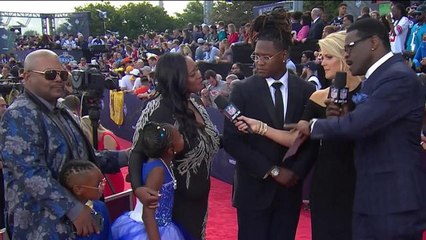 Shaquem Griffin's mom reflects on her son's emotional journey to the draft