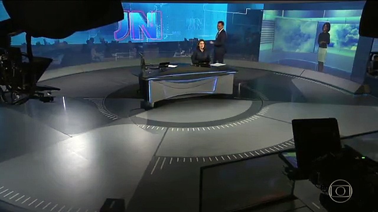 Jornal Nacional 26/04/2018 - Processo de Lula sobre sítio de Atibaia fica em Curitiba, diz Moro