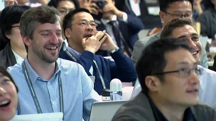 잇따라 '탄성' 터진 프레스센터...전 세계 취재진 반응은? / YTN